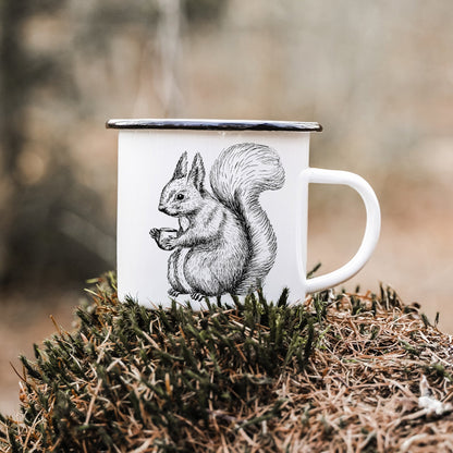 EMAILLE Tasse | Eichhörnchen Fritz | Schwarz Weiß