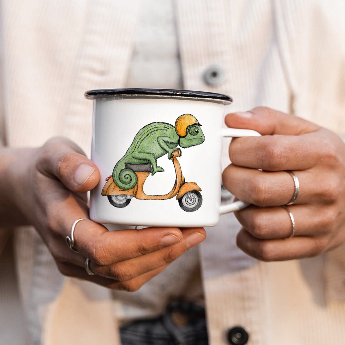 EMAILLE Tasse | Chamäleon Pedro | Vespa | farbig